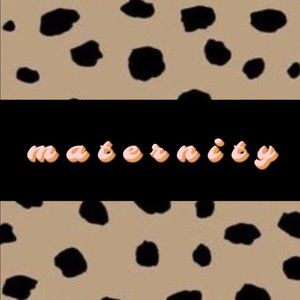 maternity clothes 🖤